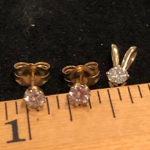 Exquisite 14K Karat Solid Yellow Gold Natural Diamond Earrings & Pendant .35CTW